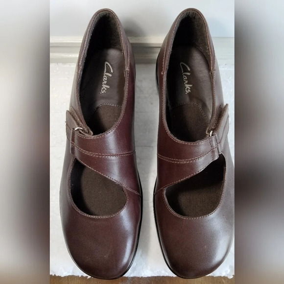 Clarks Leather Slip-on Mary Jane Women Shoes 8M Round tip Wedge heel 1.5" - Picture 4 of 9